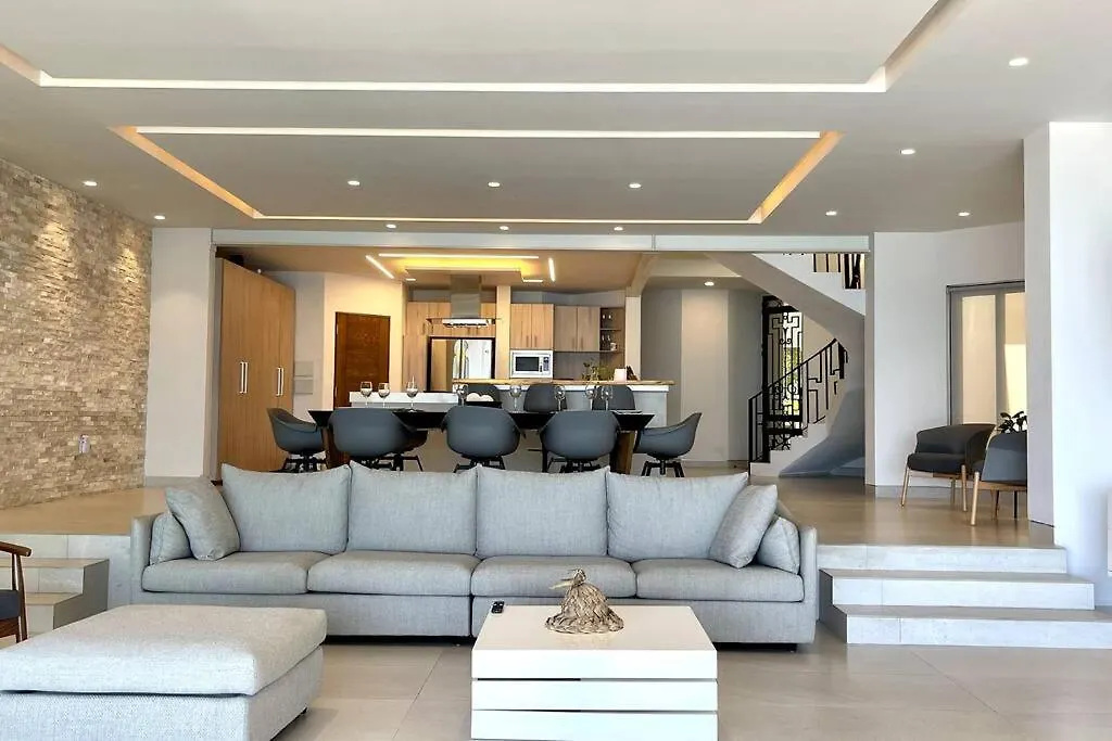 6Br Modern Oceanfront Villa With Infinity Pool By Solmar Rentals Cancun Mexico