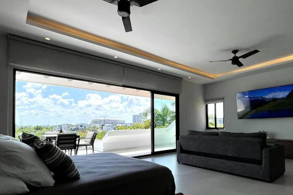 6Br Modern Oceanfront Villa With Infinity Pool By Solmar Rentals Cancun 0*,  Mexico